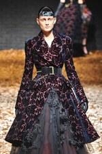 McQ 2012-13年秋冬コレクション - マックイーンのスピリットを継承したスペクタクルショー｜写真56