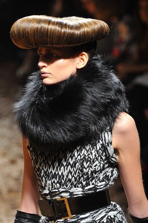 McQ 2012-13年秋冬コレクション - マックイーンのスピリットを継承したスペクタクルショー｜写真27