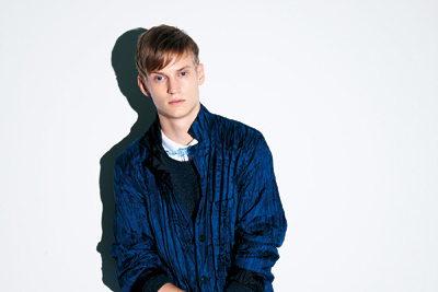 イッセイ ミヤケ メン(ISSEY MIYAKE MEN) から2012年春夏のコレクションブックが登場