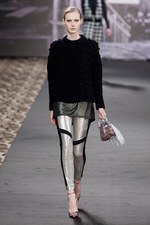 ジャストカヴァリ 2012-13年秋冬コレクション - ロックでエネルギッシュなカヴァリガール｜写真3