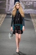 ジャストカヴァリ 2012-13年秋冬コレクション - ロックでエネルギッシュなカヴァリガール｜写真13