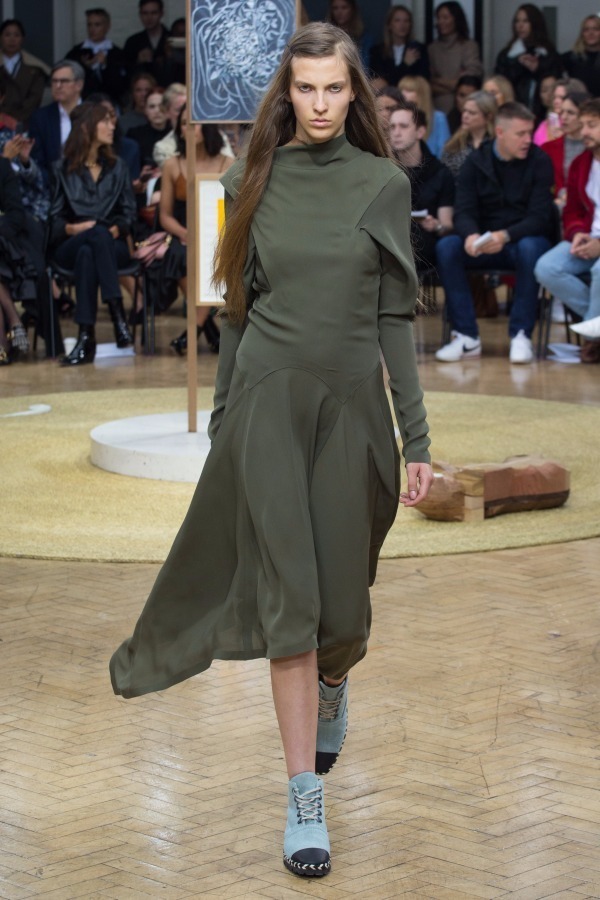 JW アンダーソン(JW Anderson) 2018年春夏ウィメンズコレクション  - 写真6