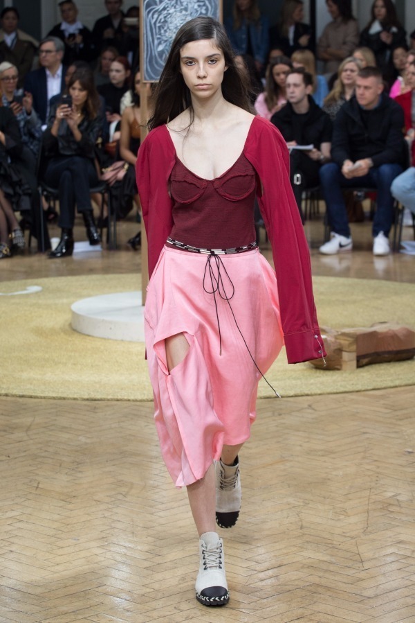 JW アンダーソン(JW Anderson) 2018年春夏ウィメンズコレクション  - 写真7