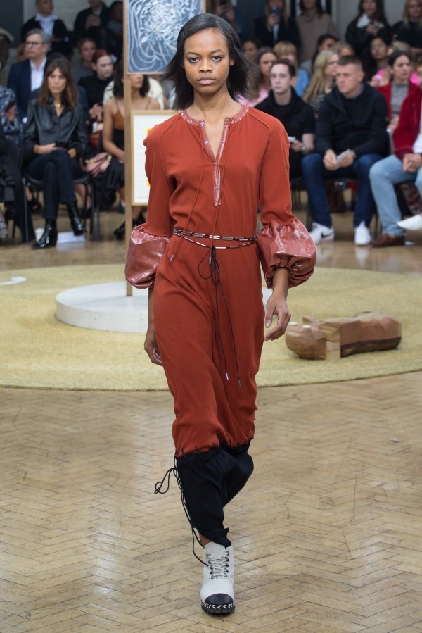 JW アンダーソン(JW Anderson) 2018年春夏ウィメンズコレクション  - 写真18