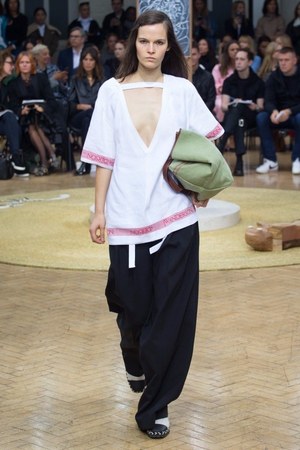 JW アンダーソン(JW Anderson) 2018年春夏ウィメンズコレクション  - 写真15