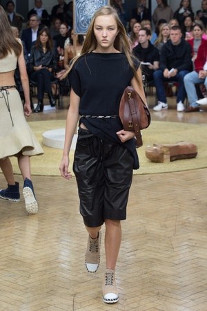 JW アンダーソン(JW Anderson) 2018年春夏ウィメンズコレクション  - 写真19