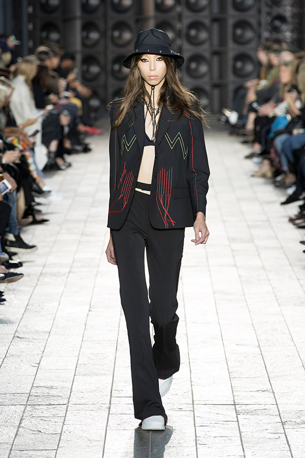 ヴェルサス ヴェルサーチェ 2018年春夏<span>コレクション</span> - 写真49