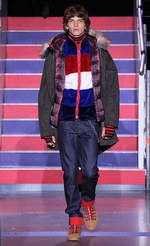 トミー ヒルフィガー 2017年秋コレクション、ジジとのコラボ第3弾 - 英国が舞台のロックサーカス｜写真27