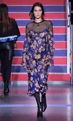 トミー ヒルフィガー 2017年秋コレクション、ジジとのコラボ第3弾 - 英国が舞台のロックサーカス｜写真63