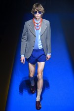GUCCI カタログ 1999春夏から2003秋冬メンズコレクションカタログ8冊 写真4/69｜グッチ(GUCCI) 2018年春夏メンズコレクション