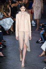 ヌメロ ヴェントゥーノ 2018年春夏コレクション - 矢の矛先は女性性の追及へ｜写真9