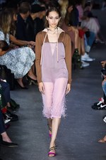 ヌメロ ヴェントゥーノ 2018年春夏コレクション - 矢の矛先は女性性の追及へ｜写真16