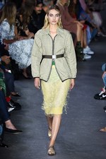 ヌメロ ヴェントゥーノ 2018年春夏コレクション - 矢の矛先は女性性の追及へ｜写真31