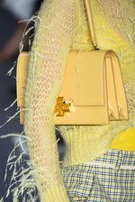 ヌメロ ヴェントゥーノ 2018年春夏コレクション - 矢の矛先は女性性の追及へ｜写真33