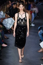 ヌメロ ヴェントゥーノ 2018年春夏コレクション - 矢の矛先は女性性の追及へ｜写真63