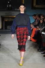 ロクサンダ イリンチック 2012-13年秋冬コレクション - エレガンスに包まれたスポーティースタイル｜写真1