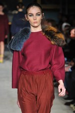 ロクサンダ イリンチック 2012-13年秋冬コレクション - エレガンスに包まれたスポーティースタイル｜写真4