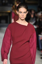 ロクサンダ イリンチック 2012-13年秋冬コレクション - エレガンスに包まれたスポーティースタイル｜写真6