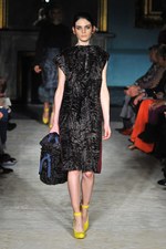 ロクサンダ イリンチック 2012-13年秋冬コレクション - エレガンスに包まれたスポーティースタイル｜写真8