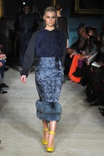 ロクサンダ イリンチック 2012-13年秋冬コレクション - エレガンスに包まれたスポーティースタイル｜写真10