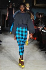 ロクサンダ イリンチック 2012-13年秋冬コレクション - エレガンスに包まれたスポーティースタイル｜写真14