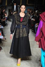 ロクサンダ イリンチック 2012-13年秋冬コレクション - エレガンスに包まれたスポーティースタイル｜写真21