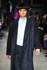 ロクサンダ イリンチック 2012-13年秋冬コレクション - エレガンスに包まれたスポーティースタイル｜写真23