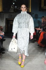 ロクサンダ イリンチック 2012-13年秋冬コレクション - エレガンスに包まれたスポーティースタイル｜写真42