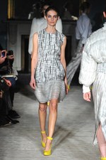 ロクサンダ イリンチック 2012-13年秋冬コレクション - エレガンスに包まれたスポーティースタイル｜写真44