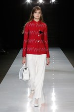 エンポリオ アルマーニ 2018年春夏コレクション - 幻想的な海の世界を自由に泳ぎ回る｜写真31