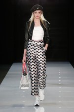 エンポリオ アルマーニ 2018年春夏コレクション - 幻想的な海の世界を自由に泳ぎ回る｜写真39