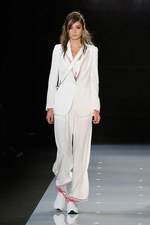 エンポリオ アルマーニ 2018年春夏コレクション - 幻想的な海の世界を自由に泳ぎ回る｜写真43