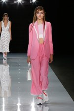 エンポリオ アルマーニ 2018年春夏コレクション - 幻想的な海の世界を自由に泳ぎ回る｜写真44