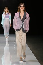 エンポリオ アルマーニ 2018年春夏コレクション - 幻想的な海の世界を自由に泳ぎ回る｜写真49