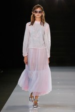 エンポリオ アルマーニ 2018年春夏コレクション - 幻想的な海の世界を自由に泳ぎ回る｜写真55