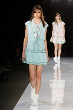 エンポリオ アルマーニ 2018年春夏コレクション - 幻想的な海の世界を自由に泳ぎ回る｜写真72