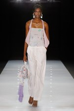 エンポリオ アルマーニ 2018年春夏コレクション - 幻想的な海の世界を自由に泳ぎ回る｜写真77