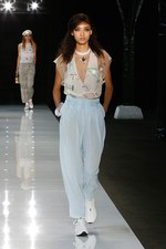 エンポリオ アルマーニ 2018年春夏コレクション - 幻想的な海の世界を自由に泳ぎ回る｜写真83