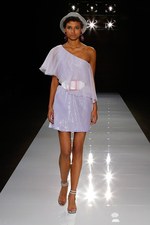 エンポリオ アルマーニ 2018年春夏コレクション - 幻想的な海の世界を自由に泳ぎ回る｜写真91