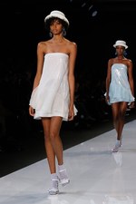 エンポリオ アルマーニ 2018年春夏コレクション - 幻想的な海の世界を自由に泳ぎ回る｜写真97