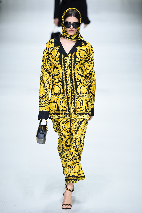 ヴェルサーチェ(VERSACE) 2018年春夏ウィメンズコレクション シルエット - 写真3