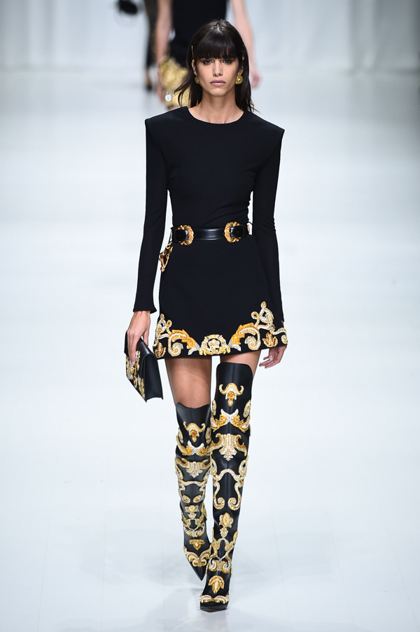 ヴェルサーチェ(VERSACE) 2018年春夏ウィメンズコレクション