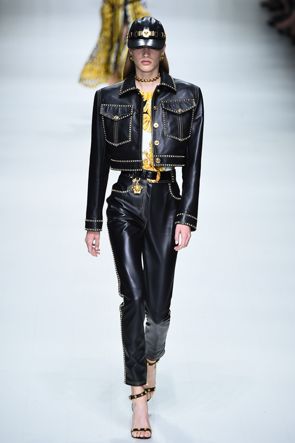 ヴェルサーチェ(VERSACE) 2018年春夏ウィメンズコレクション