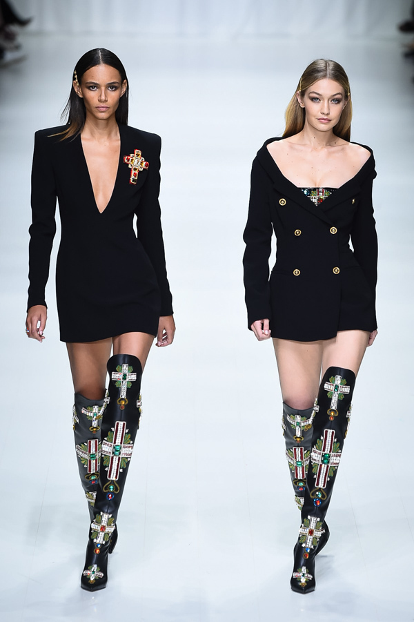 ヴェルサーチェ(VERSACE) 2018年春夏ウィメンズコレクション シルエット - 写真71