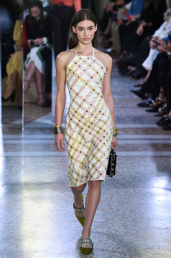 ボッテガ・ヴェネタ(BOTTEGA VENETA) 2018年春夏ウィメンズ&メンズコレクション シルエット - 写真46