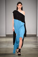 アンテプリマ 2018年春夏 - スズランのように可憐に、ハローキティも祝う25周年記念ショー｜写真1