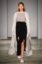 アンテプリマ 2018年春夏 - スズランのように可憐に、ハローキティも祝う25周年記念ショー｜写真12