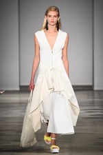 アンテプリマ 2018年春夏 - スズランのように可憐に、ハローキティも祝う25周年記念ショー｜写真37