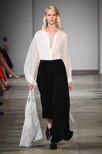 アンテプリマ 2018年春夏 - スズランのように可憐に、ハローキティも祝う25周年記念ショー｜写真38