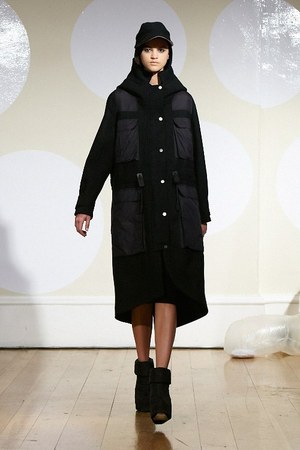 レイバーン(RÆBURN) 2012-13年秋冬 ウィメンズコレクション シルエット - 写真1